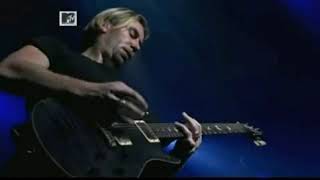 NickelBack - Because Of You  (Live in Japan)  2009