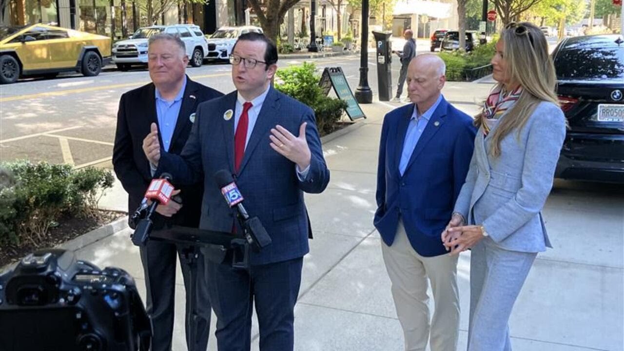 Georgia leaders react to new ruling on hand counting ballots as they cast their votes early