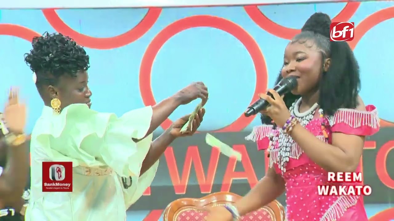 La belle Sadia assure le show à Reem Wakato avec son titre " Nonglom "