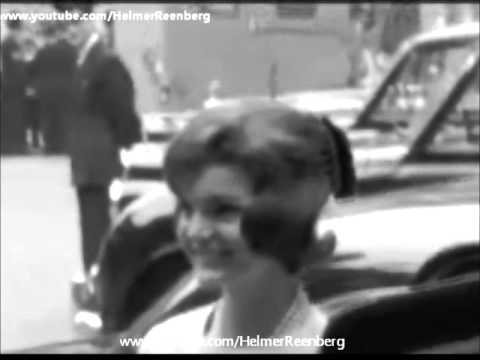 June 5, 1961 - Jacqueline Kennedy and Lee Radziwill arrive for Luncheon at Admiralty House, London