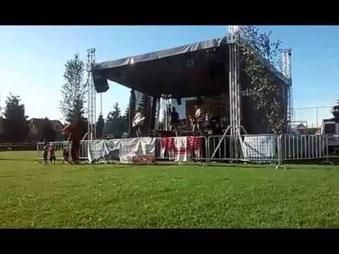 Odtiaľ potiaľ- Kráčaš (live Jamník 2015)