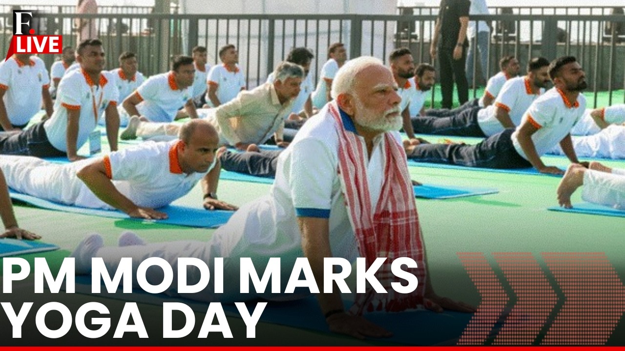 PM Modi LIVE: PM Narendra Modi Leads International Yoga Day 2026 Session in Kolkata | Yoga Day