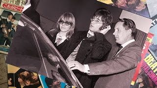 ♫ John Lennon and Cynthia at the Motor Show in Earls Court 1967 /photos