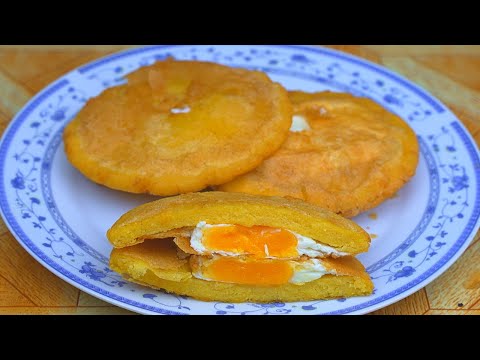 Tipicas arepas de huevo colombianas