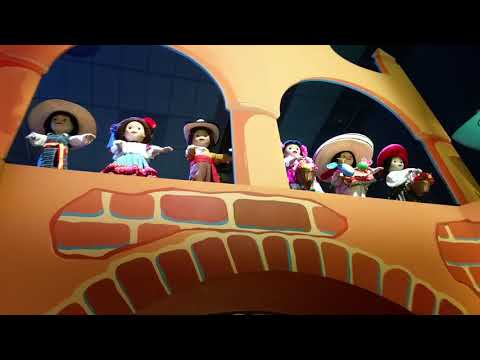 è un mondo piccolo disneyland Paris