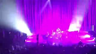 Wild Beasts - Alpha Female [LIVE - EVENTIM APOLLO - 17/02/2018]
