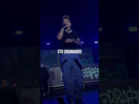 Kalash - Mwaka Moon (Feat. Sfera Ebbasta)