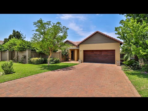 AN EXQUISITE 3 BEDROOM HOUSE FOR SALE IN MIDLANDS ESTATE