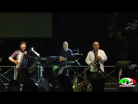 MATTEO BENSI e MARCO TAGLIAVINI MEDLEY LA DISPERATA  E ANNA POLKA live fisarmonica #italianissimatv