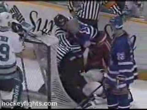 Mark Messier vs Marty McSorley