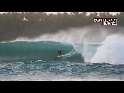 Nias - West Swell - RAWFILES - 13/JUN/2022
