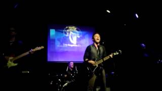 Eskimo - Louden Swain @ live at Molly Malone&#39;s