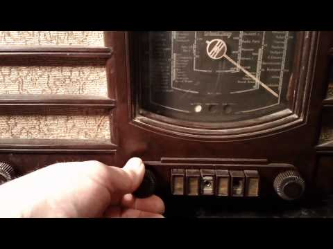 Philips 470A and 555A valve radios