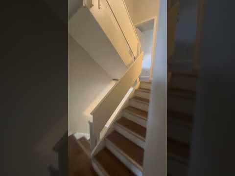 8836eN95thM property video
