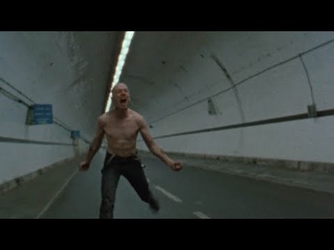 title fight · head in the ceiling fan (made in britain.1982)