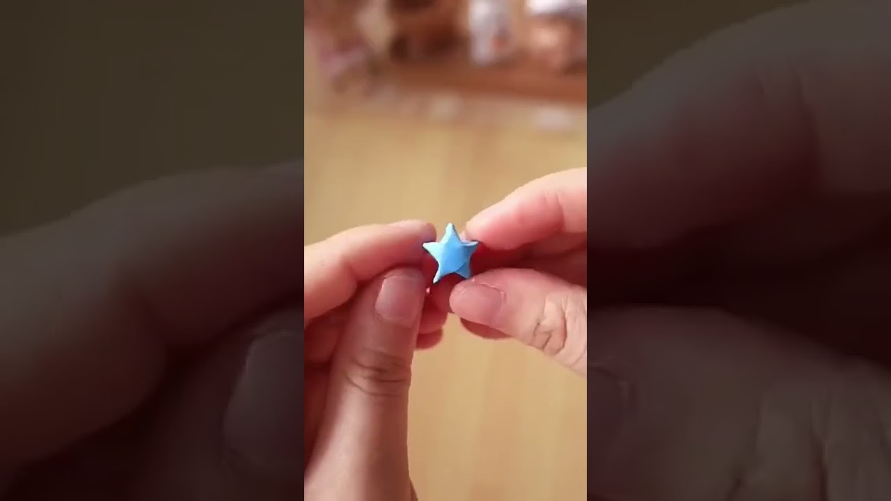 Surprise your loved ones with a brilliant bouquet! 🤩