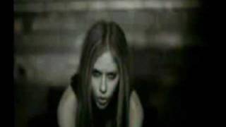 Avril Lavigne-Slipped Away Music Video