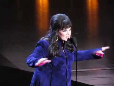 2018 Rock & Roll Hall of Fame HEART'S ANN WILSON Inducts THE MOODY BLUES  - Complete Speech