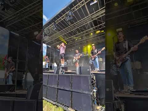 ONE TAPE - Drei Straßen weiter - Live - 20.07.2024 - Brilon Laut Open Air - Short