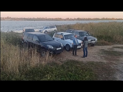 На снегу Ховер против Нивы, а форсируем Ниву. На снегу Ховер и Нива