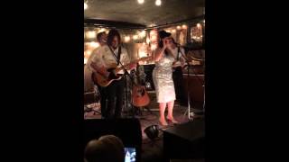 Tami Neilson - Hound Dog