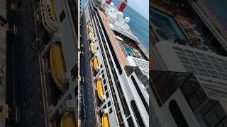 boliet small cruise ship 🚢⚓🚢 #haveitoldyoulatelythatiloveyou #airport #dubaiintl #travel #butifyoucl