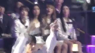 Download lagu 181214 IZONE reaction to BTS FAKE LOVE   ANPAMAN @MAMA 2018 IN JAPAN mp3