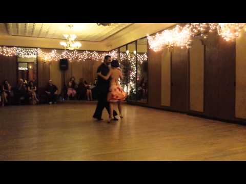 Argentine Tango:Maria Olivera and Gustavo Benezcry Saba - Cacareando