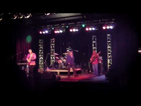 Oreo Blue "Little Wing" (Jimi Hendrix Cover) Live @ George's Majestic Garden 08 02 2013