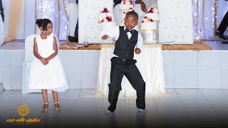 Download lagu Young Boy Dances To Jah Prayzah's 'Mudhara Achauya' mp3 Download lagu Young Boy Dances To Jah Prayzah's 'Mudhara Achauya' mp3