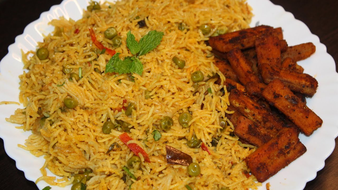 பட்டாணி சாதம் வாழைக்காய் வறுவல் | Pattani Sadam in Tamil | lunch box recipe | peas rice in tamil