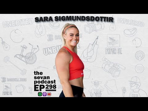 How did Sara Sigmundsdottir get her start in fitness?