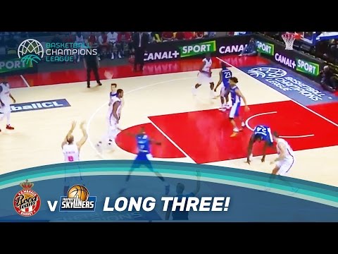 Gladyr drills a three from near half-court to beat the shot clock!