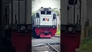Download lagu jj sekadung kading versi iklan gudang garam merah nih👍 mp3