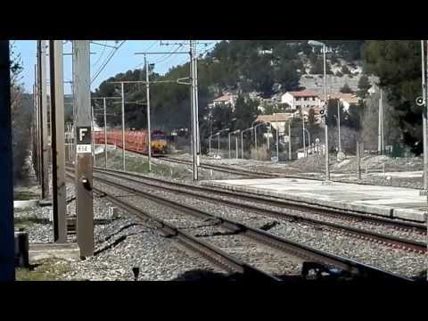 Class 77 ECR et rame de bauxite