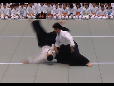 Ueshiba Mitsuteru Hombu Dojo-cho at the All Japan Children's Aikido Training Meet 2016