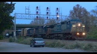 preview picture of video 'CSX Freight Train West On The Main'