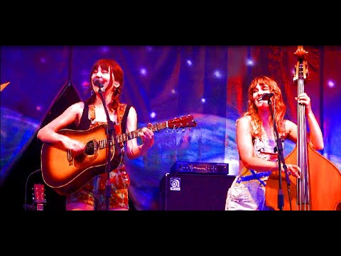 Molly Tuttle "Side Saddle" 7/30/22 Ossipee Valley Music Festival