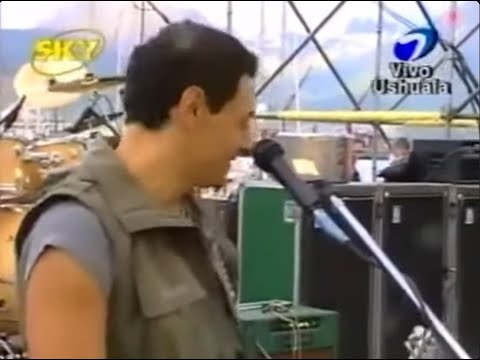 Divididos - La Gente se Divierte - En Vivo - Ushuaia Tierra del Fuego - 29/11/2003