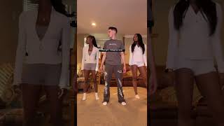 Download lagu dia delícia in english 😱 #shorts mp3 Download lagu dia delícia in english 😱 #shorts mp3