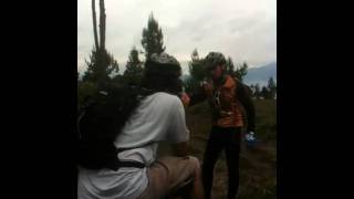 preview picture of video 'video9.mov: Trocha Parque Arvi Antioquia'