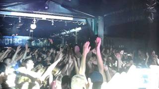 Skunk Anansie - On My Hotel TV Lyrics