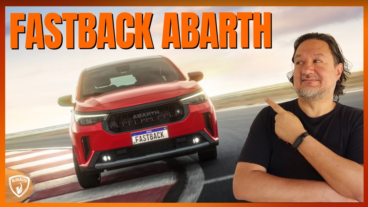 Fastback Abarth 2026, novo visual, teto panorâmico e 185 cv - BlogAuto