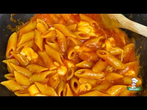 Pasta con Tomate y Mozzarella | Recetas italianas fáciles