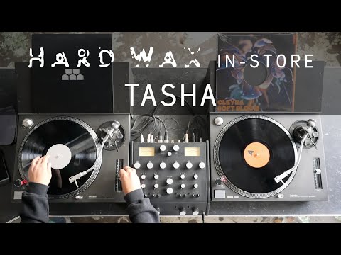 Hard Wax In-store: Tasha
