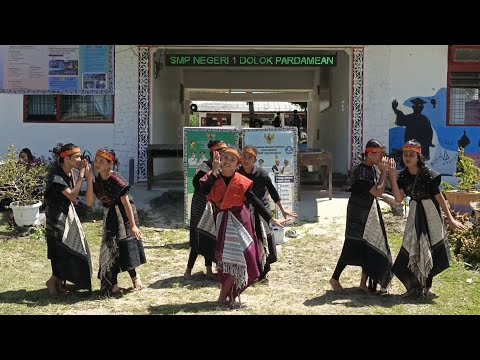 Tortor "HATA SOPISIK" oleh SMP Negeri 1 Dolok Pardamean