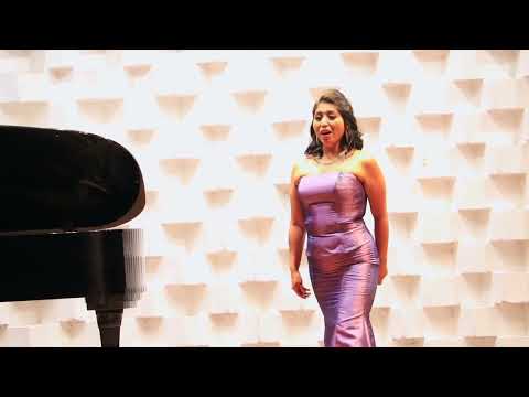 RIOBAMBA EN BUENOS AIRES Tango Autor: Franklin Cepeda Compositor Paco Godoy Soprano Catalina Morocho