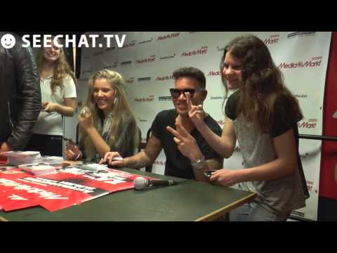 Autogrammstunde von Prince Kay One und Victoria Swarovski: Ravensburg am Bodensee, 26.09.2014