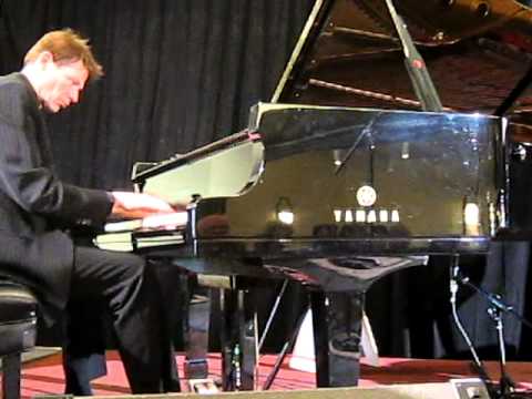 "Grace And Beauty " Morten Gunnar Larsen Performing
