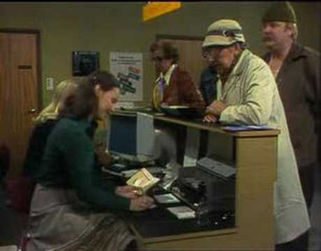 Tankki täyteen - jonotus pankkiin